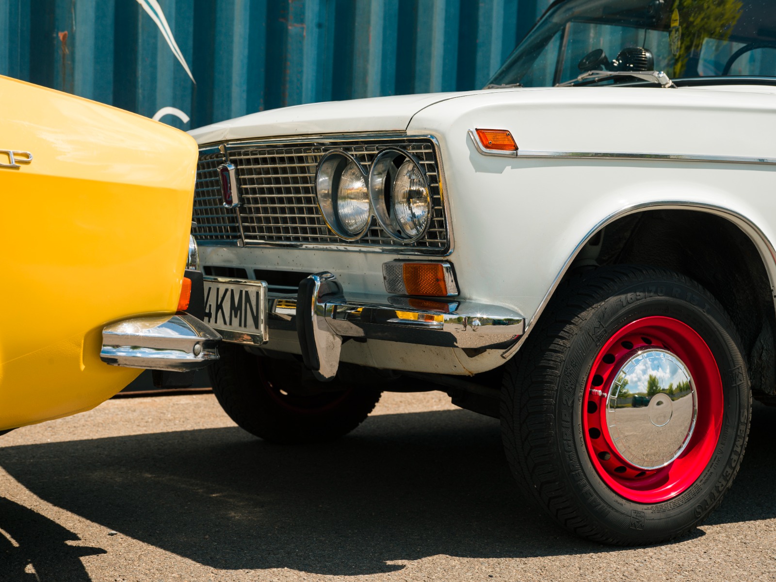 Dacia 1300 și Lada, bară la bară - Fazalunga
