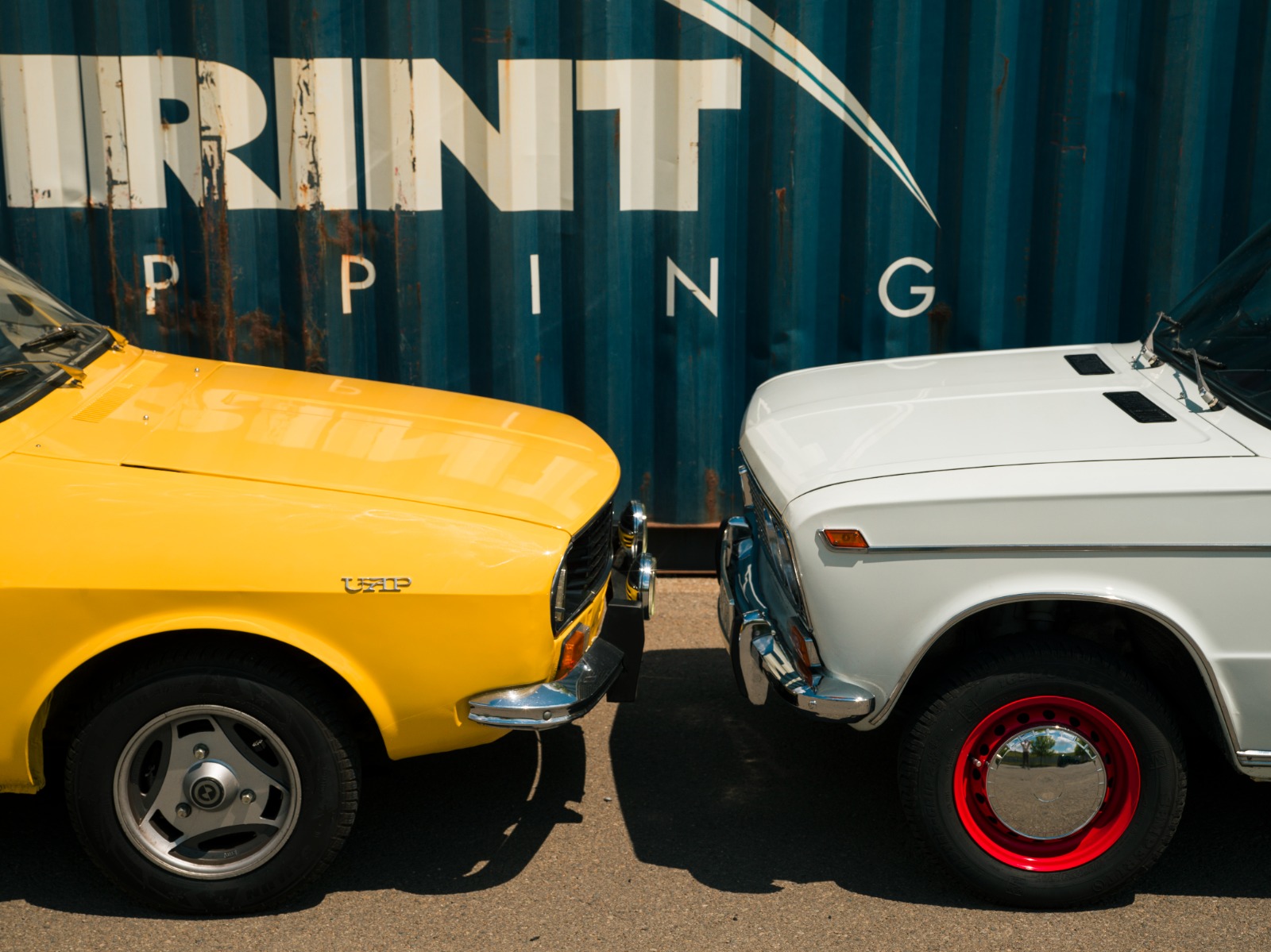Dacia 1300 și Lada 1500, bară la bară - Fazalunga